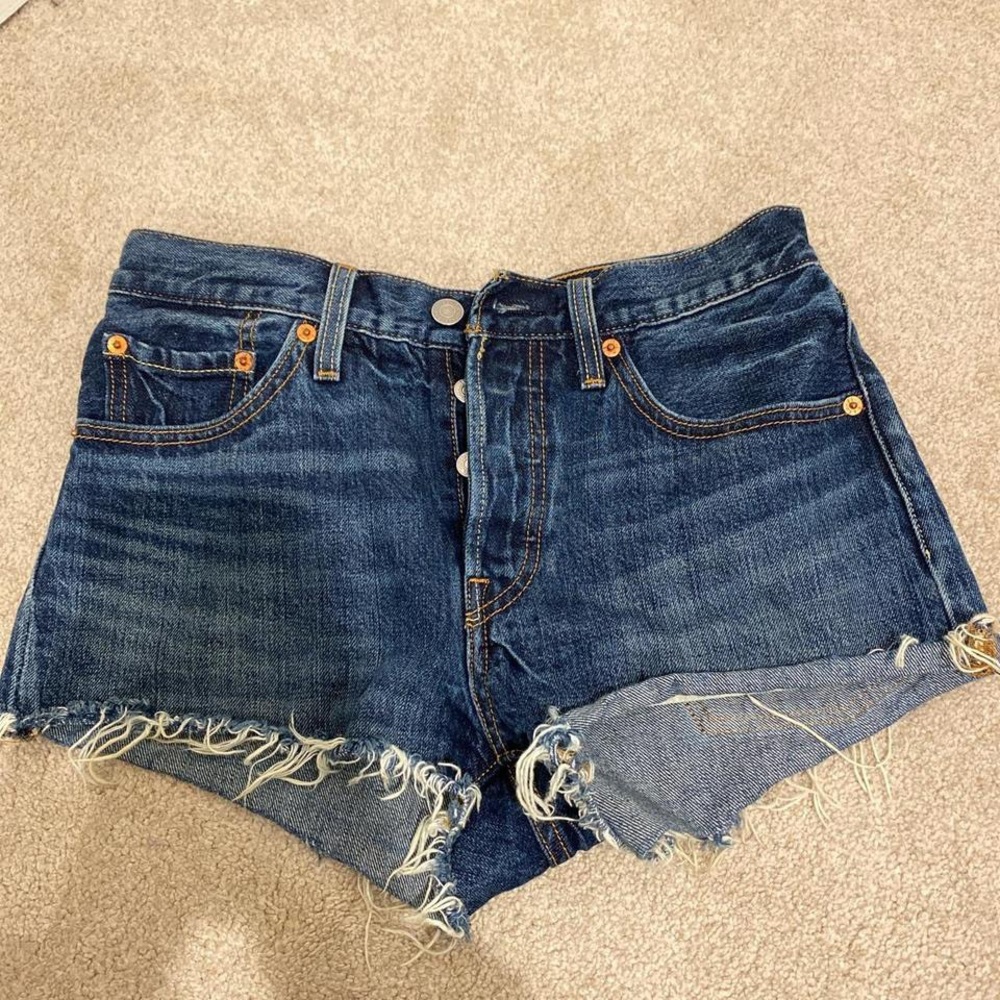 Levi’s dark wash denim shorts